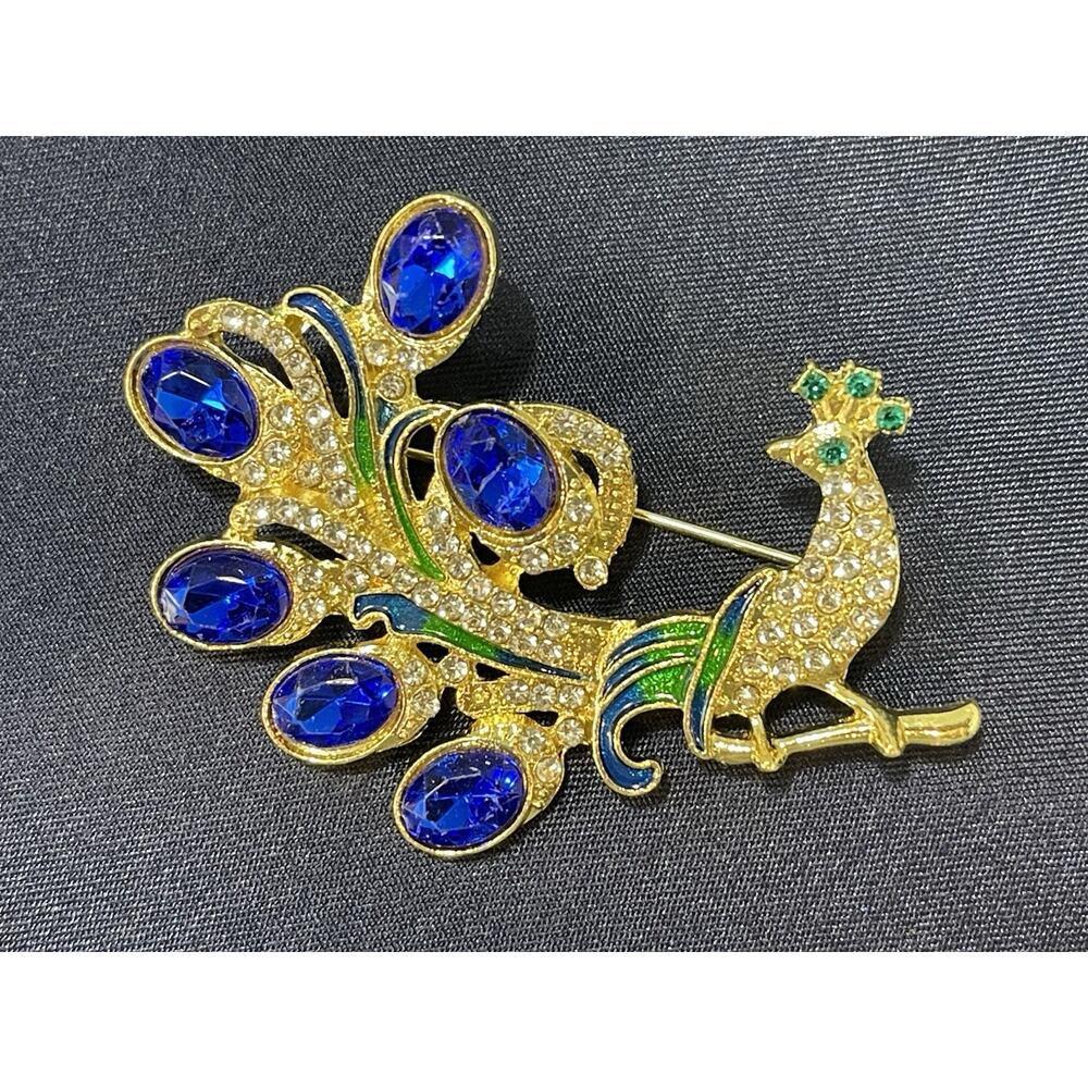 NWOT Peacock Brooch Pin Blue Rhinestone Glass Enamel Gold Tone Costume Jewelry